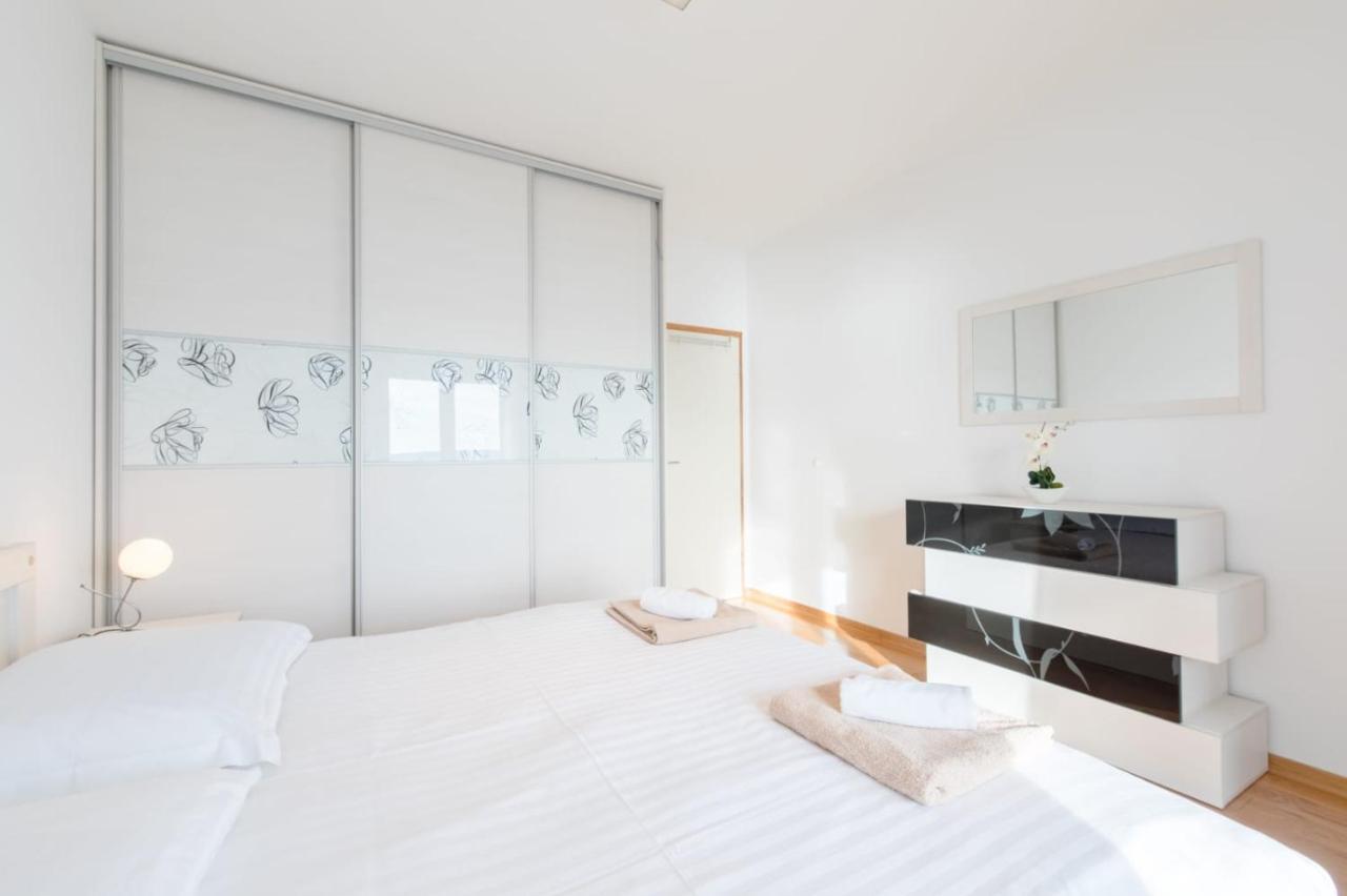 Apartmani Krilo Подстрана Екстериор снимка
