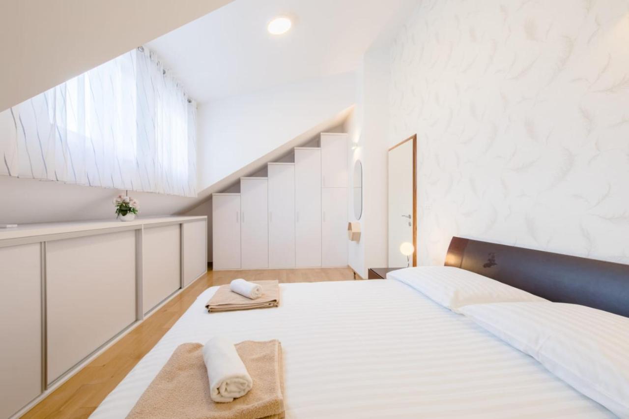 Apartmani Krilo Подстрана Екстериор снимка